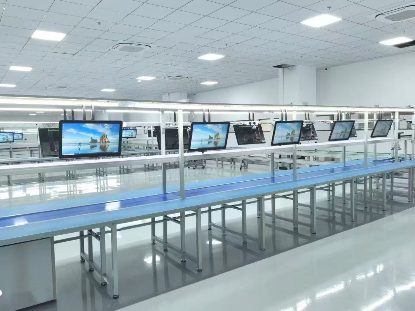 High temperatures causing screen burn-in, low temperatures causing lag? How do industrial displays withstand extreme environments?